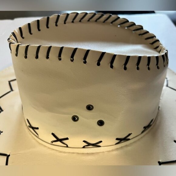 Vintage Straw Cowboy Hat with Wide Brim – Rustic Western Style - Picture 3 of 10